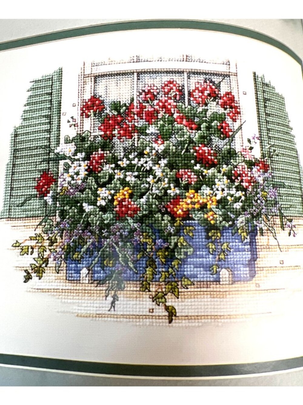 Paula Vaughans Bouquets & Blossoms Cross-Stitch Patterns Book  55 Pages